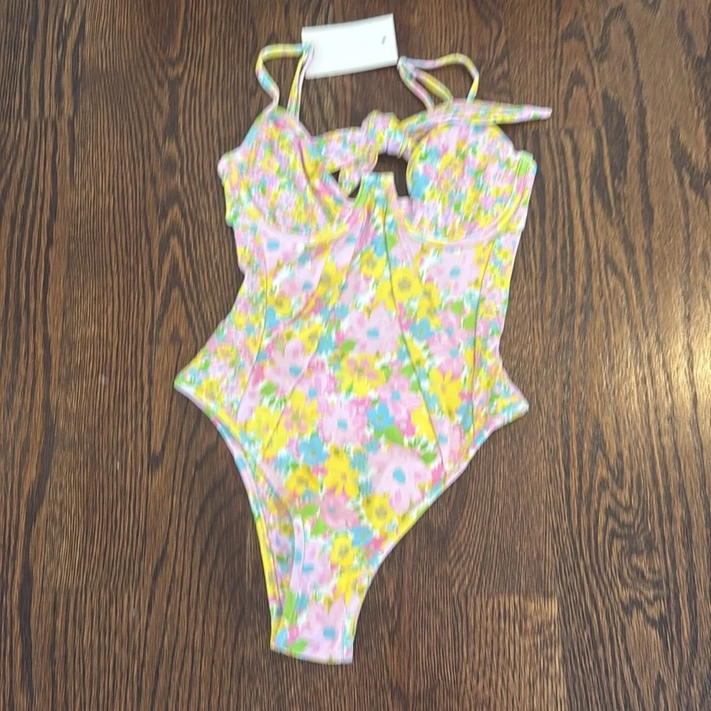 For love and lemons one piece floral swimsuit Sz XS